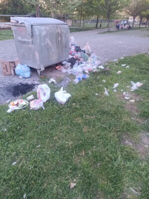 Şanlıurfa Viranşehir’deki Eyüp Nebi Makamı Çöplük Gibi: Ziyaretçiler Tepkili