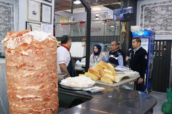 Haliliye’de Dönercilere Sıkı Denetim