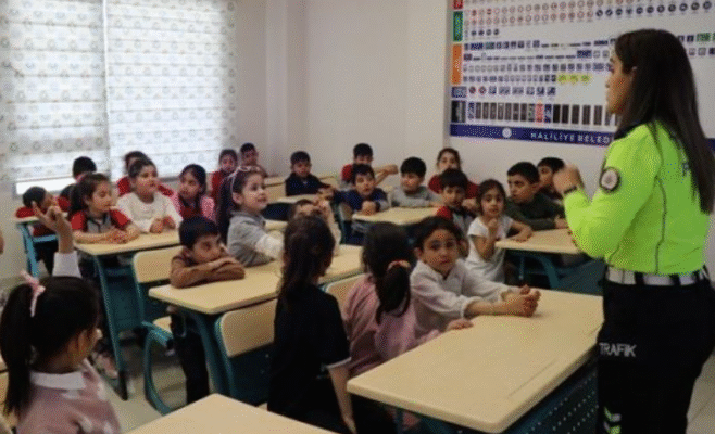 Haliliye’de Minikler Hem Sürücü Oldu Hem Trafik Kurallarını Öğrendi