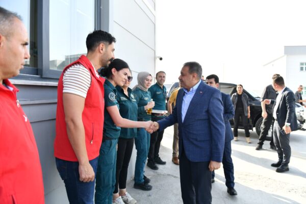 Vali Şıldak, Urfa’yı karış karış geziyor !