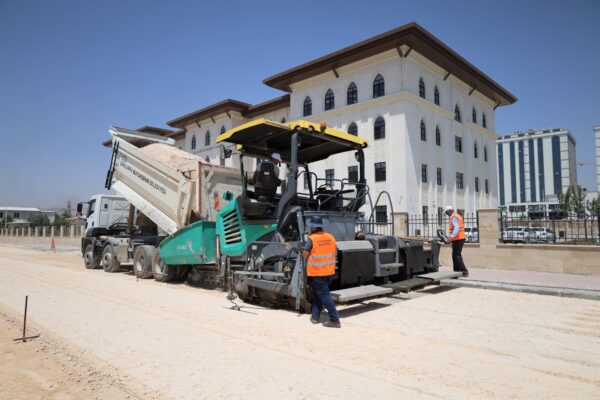 Paşabağı Mahallesi’nde yol yenileme ve düzenleme çalışmaları başladı