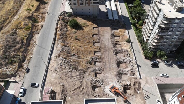 KARAKÖPRÜ’YE YENİ SEMT PAZARI KAZANDIRILIYOR