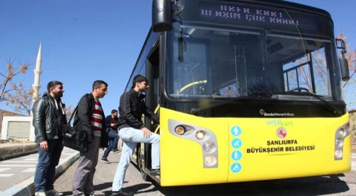 Sınav günü öğrenciler için otobüsler ücretsiz