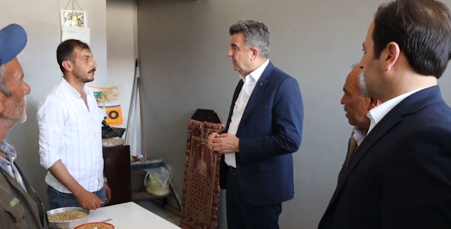 Başkan Günbegi İlçelerde Sahada: Teşkilat ve Esnafla Buluştu