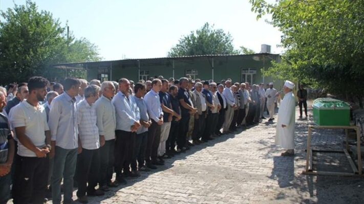 Kıbrıs Gazisi Mustafa Altuntaş, Hilvan’da Son Yolculuğuna Uğurlandı