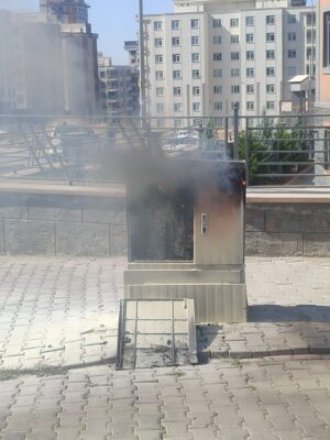 ŞANLIURFA’DA ELEKTRİK PANOSU ALEV ALEV YANDI