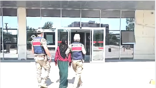 Siverek ve Bozova’da Ruhsatsız Silah Operasyonu: Cephanelik Gibi Evler!