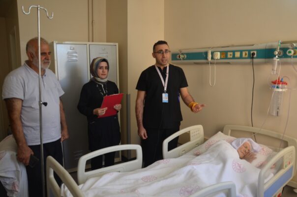 Mehmet Akif İnan Hastanesi’nde Tıp Başarısı: Kalça Kırığı 15 Dakikada Tedavi Edildi