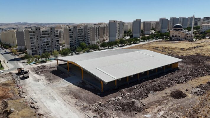 SEYRANTEPE SEMT PAZARINDA SONA DOĞRU