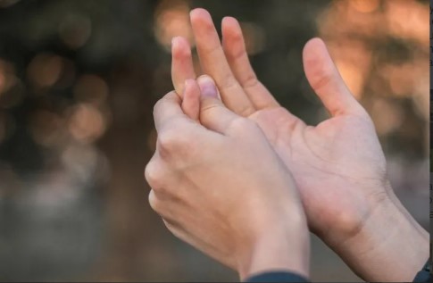 Sağlığınız Parmak Uçlarınızda Gizli! Bu İşaret Önemli Olabilir