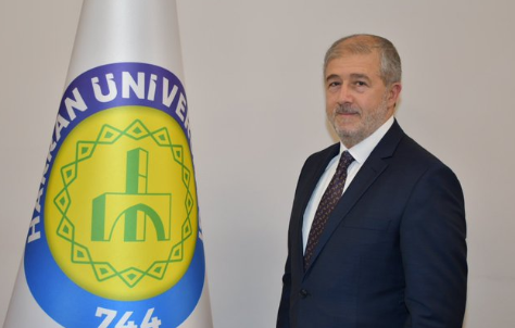 Ebru Sanatçısı Prof. Dr. Ömer Sabuncu, İlahiyat Fakültesi Dekanı Oldu