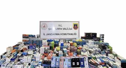 Şanlıurfa’da kaçak elektronik operasyonu: yüzlerce cihaz ele geçirildi