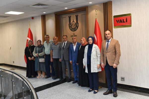 Şanlıurfa’da 3 çocuk yeni ailelerine kavuştu