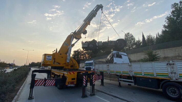 Urfalı TIR sürücüsü Hatay’da kaza geçirdi