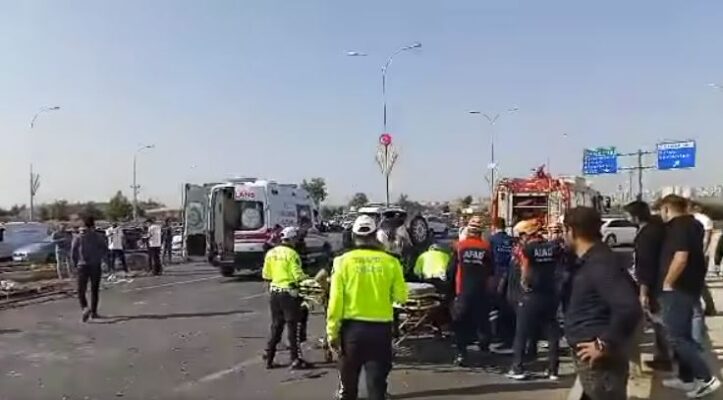 Karaköprü’de zincirleme trafik kazası