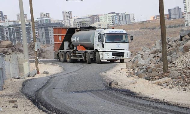 Batıkent’te Yeni Yollarda Sathi Asfalt Kaplama Yapılıyor