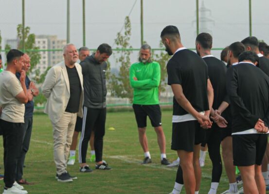 Başkan Saraçoğlu, futbolcularla bir araya geldi