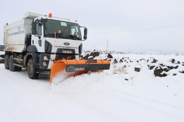 BÜYÜKŞEHİR BELEDİYESİ KARACADAĞ’DA SEFERBER OLDU