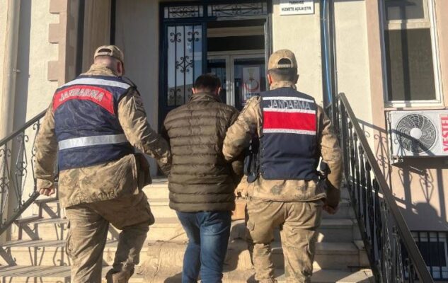 Jandarma, bağ evi hırsızını yakaladı