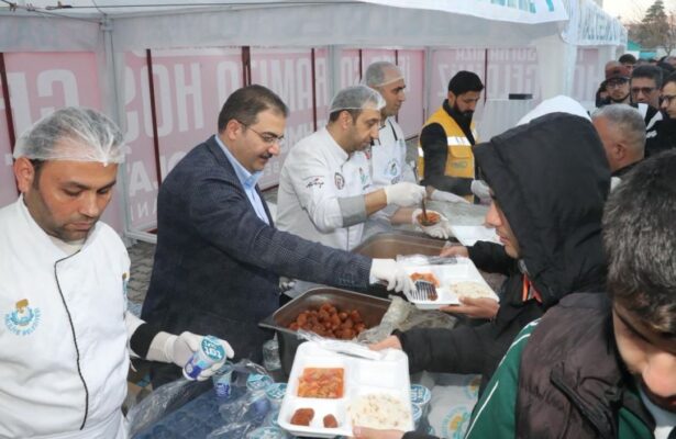 BAŞKAN CANPOLAT: “TEMEL GAYEMİZ VATANDAŞIMIZIN GÖNLÜNE DOKUNMAK”